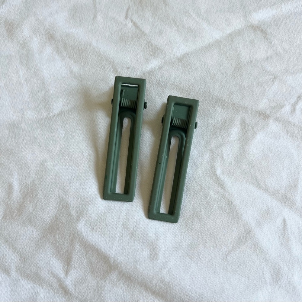 Green Hair Clips